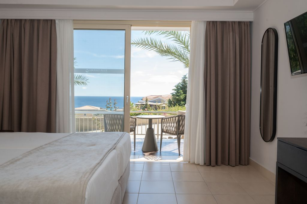 SUPERIOR SEA VIEW TWIN OR DOUBLE