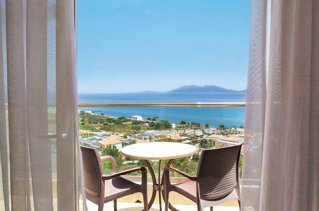 DELUXE SEA VIEW DOUBLE