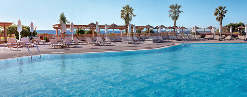 Pools & Beach